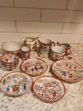 Vintage Japanese Geisha Girls Collection Of 14 Pieces